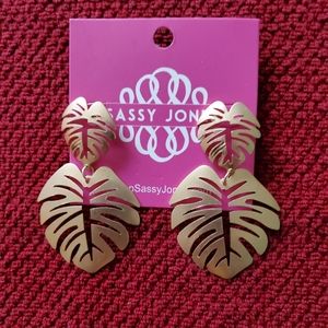 Sassy Jones Earrings